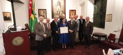 Historiadora asume sillón Y en Academia de Santander con investigación sobre mujer indígena del siglo XVII