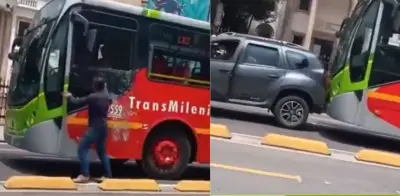 Intolerancia vial en Bogotá: discusión entre conductor y bus de TransMilenio termina en choque intencional