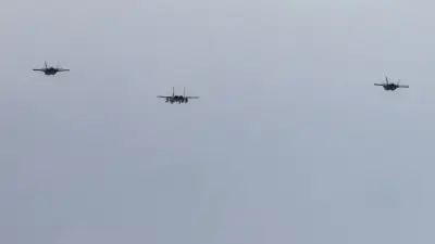 Israel lanza masivo bombardeo aéreo contra Líbano e Irán en escalada regional