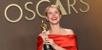 Jessie Buckley gana el Óscar 2026 a mejor actriz por 'Hamnet' y consolida su trayectoria internacional