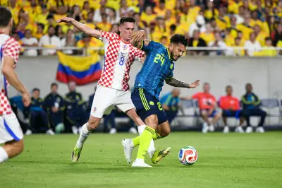 Luis Suárez falla gol increíble con Colombia: Díaz confía en su redención mundialista