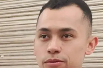 Madre de David Acosta desmiente versión policial y revela escenario de secuestro y drogas