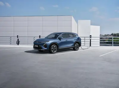 Mercado automotor colombiano registra febrero más fuerte en 15 años con crecimiento del 49,4%