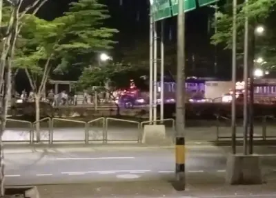 Más de 500 indígenas bloquean La Alpujarra en Medellín exigiendo diálogo con el gobernador Rendón