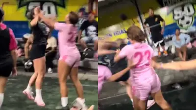 Partido de fútbol femenino en Cali termina en violenta mechoneada captada en video