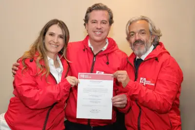 Petro critica a Galán por coaval a Paloma Valencia: 'La bandera roja no sirve solo para pasarelas'