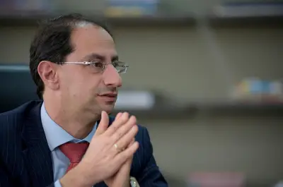 Restrepo, fórmula vicepresidencial de De La Espriella, propone ajuste fiscal y reactivación productiva