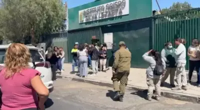 Tragedia en colegio chileno: estudiante ataca con cuchillo y mata a inspectora