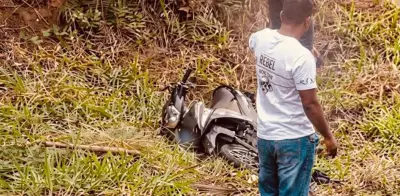 Tragedia vial en Dagua: padre e hijo mueren al chocar su moto contra tractocamión