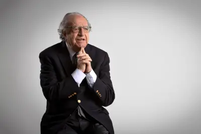 Transformación social y política: El declive del bipartidismo en la Colombia moderna