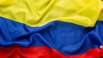 Vidente Klessania alerta sobre peligro de atentado y desastres naturales en Colombia para 2026