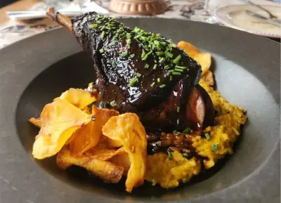 Zipaquirá: Un Destino Gastronómico que Sorprende Más Allá de la Catedral de Sal