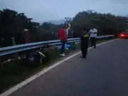 Accidente vial en Santander deja un muerto y un herido en motocicleta