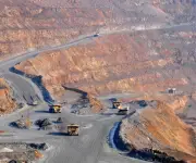 Aluminio alcanza máximos de 4 años por cierre del estrecho de Ormuz en conflicto de Oriente Medio