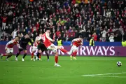 Arsenal sufre pero rescata empate clave ante Bayer Leverkusen en Champions League