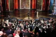 Basura en los Oscar 2026: La imagen que indignó a las redes sociales tras la gala