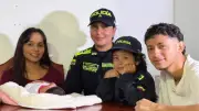 Bebé nace en pleno trancón de Medellín con ayuda de policías