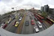 Bogotá enfrenta caos vial por obras y restricción de pico y placa este jueves