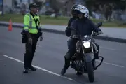 Bogotá intensifica controles contra motociclistas que invaden zonas peatonales