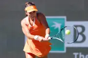 Camila Osorio avanza en Miami tras vencer a Siniakova, mientras Haddad Maia cae eliminada