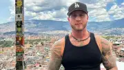 Chet Hanks, hijo de Tom Hanks, atrapado en Medellín por problema migratorio con pasaporte