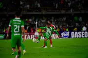 Cristian Arango de Atlético Nacional sufre múltiples lesiones tras fuerte choque en partido