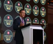 David Vélez, CEO de Nubank, recibe premio Empresario del Año y destaca el poder del ecosistema privado