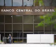 Deuda pública de Brasil alcanza 79,2% del PIB en febrero con déficit primario