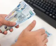 Divisas emergentes sufren su peor caída desde 2023 por tensiones con Irán