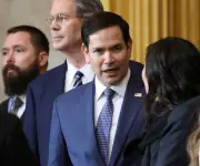 EE.UU. espera concluir operación en Irán en semanas, advierte sobre peaje en Ormuz