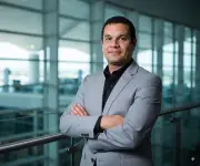 El 77% de los jóvenes colombianos prioriza beneficios de viaje en sus decisiones financieras