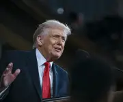 Estados Unidos subasta concesiones petroleras en Alaska, primera desde 2019