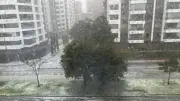 Fuerte aguacero con granizo sorprende a Bogotá en inusual evento climático