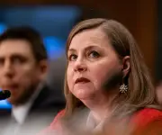 Funcionaria de la FED advierte que el mercado laboral estadounidense necesita más apoyo