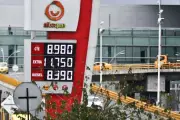Gobierno oficializa segunda rebaja consecutiva de $500 en gasolina corriente desde marzo