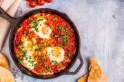 Huevos Napolitanos: Una Receta Fácil Inspirada en la Tradicional Shakshuka