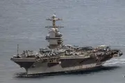 Incendio en portaaviones USS Gerald R. Ford obliga a escala de emergencia en base naval griega
