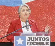 Jeannette Jara confirma que continuará su militancia en el Partido Comunista de Chile