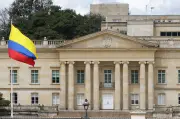 Los 16 candidatos que buscan llegar a la primera vuelta presidencial en Colombia