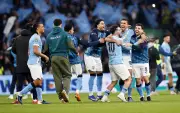 Manchester City derrota a Arsenal en la final de la Carabao Cup con doblete de O'Reilly