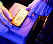 Oro y plata se desploman ante temores inflacionarios y escalada bélica en Oriente Medio