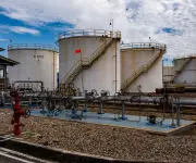 Petróleo se desploma tras aplazamiento de Trump de ataques a centrales eléctricas iraníes