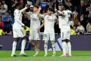 Real Madrid vence a Elche y aumenta la presión sobre Barcelona en LaLiga
