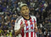 Teófilo Gutiérrez alcanza los 100 goles con Junior de Barranquilla a los 40 años