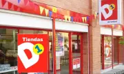 Tiendas D1 contrata personal sin título profesional con salarios de hasta $4 millones