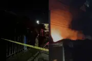 Tragedia en Yumbo: una persona fallece en voraz incendio estructural en barrio Panorama