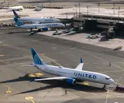 United Airlines alerta sobre riesgo de petróleo a US$175 y recorta capacidad ante crisis de combustible
