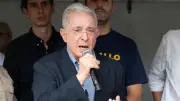 Uribe envía mensaje directo a indígenas en Medellín: 'No se dejen manipular por Cepeda y Petro'