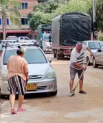 Vecinos de Girón denuncian inundaciones de lodo tras lluvias en Villas de San Juan II