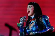 Video de Katy Perry en llamas genera alarma y debate entre sus seguidores